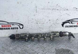 Rampa injectoare Toyota Rav 4 III 2.2 d 2005-2009 Euro 4 136 CP motor 2AD