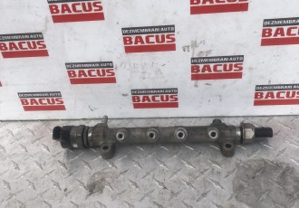 Rampa injectoare Volkswagen Golf 7 1.6 TDI 2012-2020 cod- 04L089D 