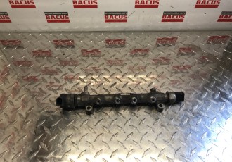 Rampa Injectoare Volkswagen Golf 7 / Audi A3 8V - 1.6 TDI Cod : 04L089B