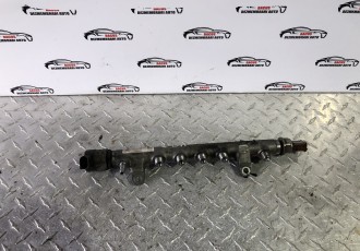 Rampa injectoare Volkswagen Passat B6 Golf 6 2.0 Tdi Cod 03L130089