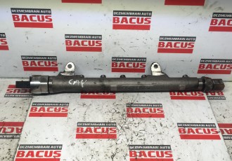Rampa injectoare VW 1.6 TDI Motor CAY Cod 03L089H