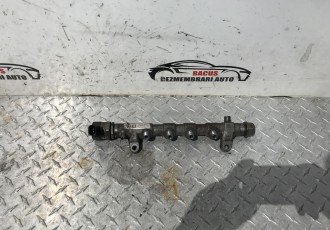 Rampa injectoare VW Golf 6 2.0 TDI cod: 03L130089P