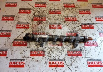 Rampa injectoare VW Golf 6 2.0 TDI cod: 03L130089P