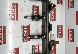  Rampa injectoare VW Golf VI 2.0 TFSI 200 cai motor CBFA cod piesa : 06J133317M