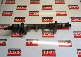 Rampa injectoare VW Passat B7 cod: 03l089m