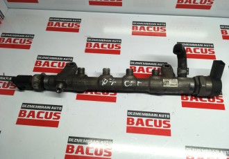 Rampa injectoare VW Passat B7 cod: 03l089n