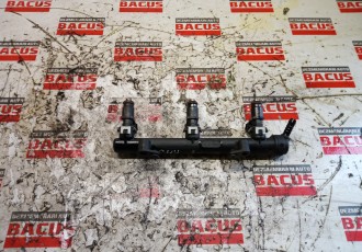 Rampa injectoare VW Polo 6R cod: 04c133313