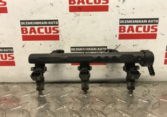 Rampa injectoare VW Polo 6R cod: 04c133313