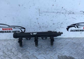 Rampa injector Rampa cu injectoare SKODA FABIA Combi (6Y5) [ 2000 - 2007 ] OEM 03E906031A 03E133320A