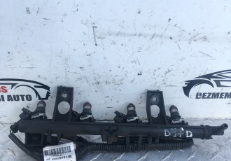 Rampa plus injectoare Renault Megane 3 1.2 Benzina 2011, 8200367230 / 8200292590