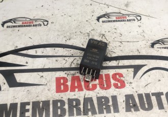 Releu Calculator confort Volkswagen Passat B6(2006-2009) 038907281b