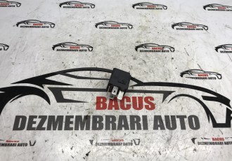Releu curent alimentare Audi Q5 2012 4H0951253A