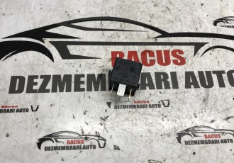 Releu curent alimentare Audi Q5 2012 4H0951253A
