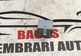Releu electric 4 pini Citroen C4 Grand Picasso 12V 35A cod 9805925780 / F2892027