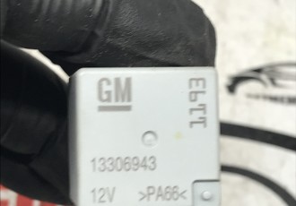 Releu Opel Astra J Cod: 13306943 