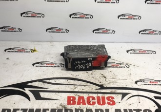 Releu rezistenta aeroterma Audi A6 cod: 4f0820521a