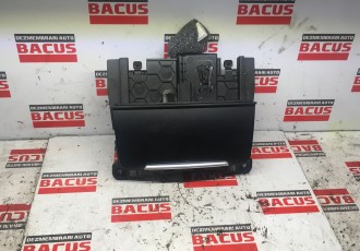 Scrumiera bord Audi A4 B8 cod: 8k0857951