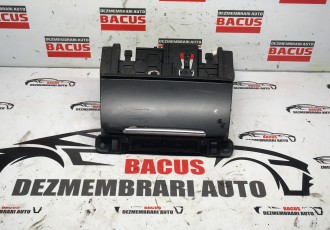 Scrumiera bord Audi A4 B8 cod: 8k0857951