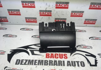 Scrumiera bord Audi A4 B8 cod: 8k0857951