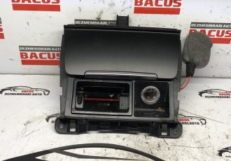 Scrumiera bord Audi A4 B8 cod: 8k0857965