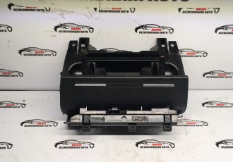 Scrumiera pentru Audi A4 B7 2.5 tdi an 2007 cod 8E0857951