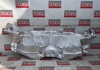 Scut Volkswagen Touareg 2016