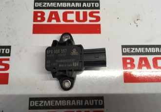 Senzor impact Audi A3 8P cod: 8p0955557