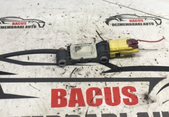 Senzor impact Audi A4 B7 cod: 8e0959651a