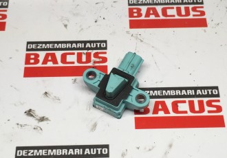 Senzor impact Audi A4 B8 cod: 8k0955557c