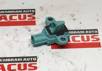 Senzor impact Audi A4 B8 cod: 8k0955557c