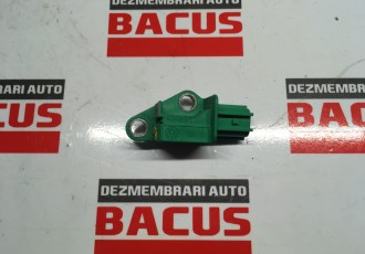 Senzor impact Audi A6 cod: 1k0909606c