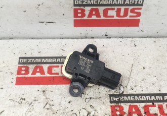 Senzor Impact Volvo S60 / V60 Cod 30798030