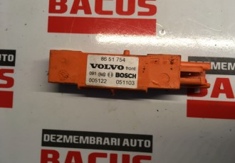Senzor impact Volvo XC90 cod: 8651754
