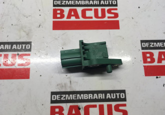 Senzor impact VW Passat B6 cod: 3c0909606