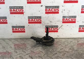 Senzor nivel ulei VW Golf 4 cod: 1j0907660c