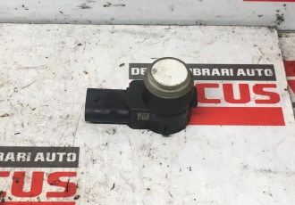 Senzor Parcare Fata/Spate Mercedes C-Class W204 / W203 Pret/Bucata COD A2215420417 