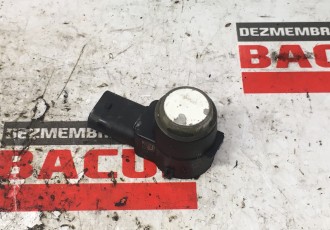 Senzor Parcare Fata/Spate Mercedes C-Class W204 / W203 Pret/Bucata COD A2215420417 