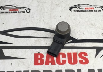Senzor parcare spate/fata Mercedes C-Class W204 W203 pret/bucata COD- A2215420417