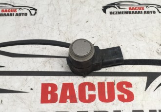 Senzor parcare spate/fata Mercedes C-Class W204 W203 pret/bucata COD- A2215420417