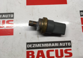 Senzor temperatura apa VW Passat B6 cod: 06a919501a