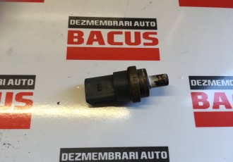 Senzor temperatura apa VW Passat B6 cod: 06a919501a
