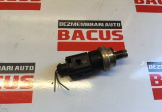 Senzor temperatura Volkswagen Passat B5 cod: 1j0973702