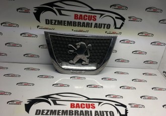 Stema emblema bara fata Peugeot 3008 an- 2009