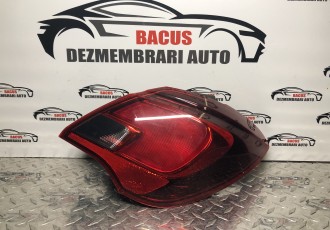 Stop dreapta aripa Opel Corsa E Hatchback cod 39068623