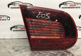 Stop Lampa Stanga De Pe Capota Portbagaj Volkswagen EOS 2008 Cod 1Q0945093