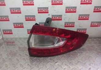 Stop lampa tripla dreapta spate aripa Ford Mondeo 5 2016 Break DS73-13404-CH 21050203