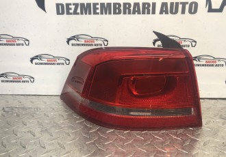 Stop Stanga Aripa VW Passat B7 Sedan Cod 3AE945095F