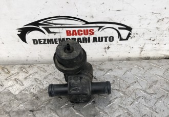 Supapa racire VW Golf 4 cod: 1j0819809