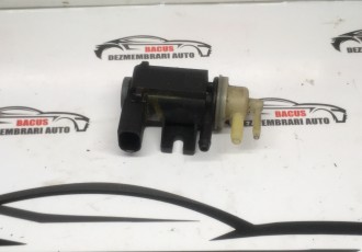 Supapa vacuum Audi A3 8P cod: 1k0906627b