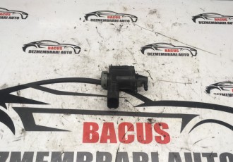Supapa vacuum Audi A4 B8 cod: 1k0906283a